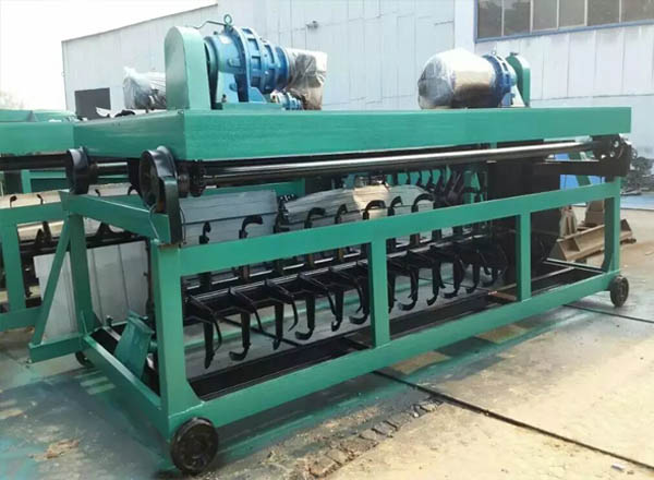 槽式翻堆機(jī)